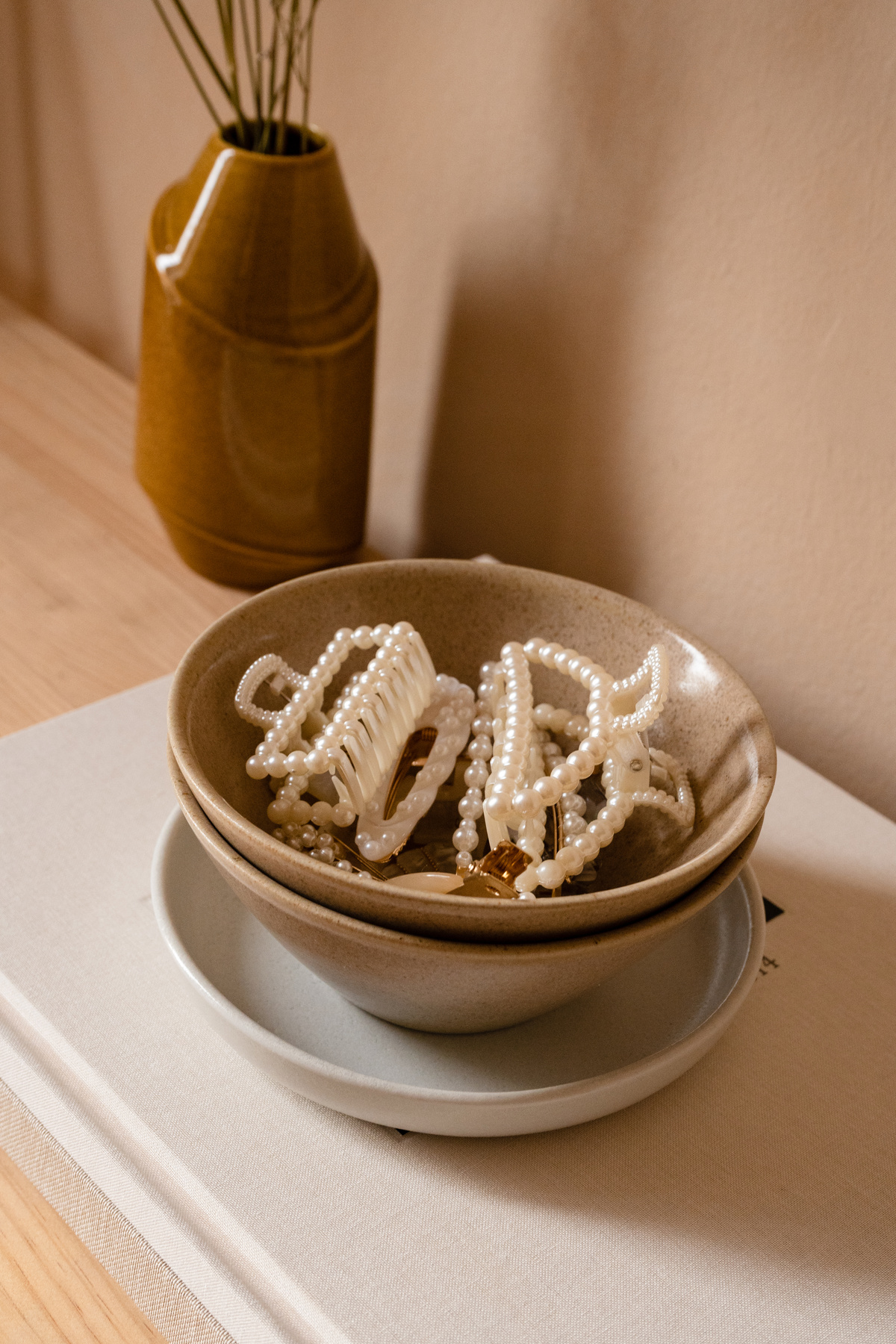 Pearl Claw Clips in Ceramic Bowl 